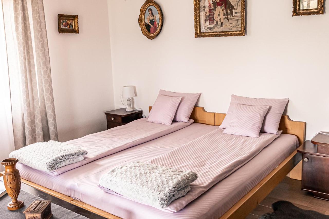 Apartmani Lunija Gornji Milanovac Exterior foto